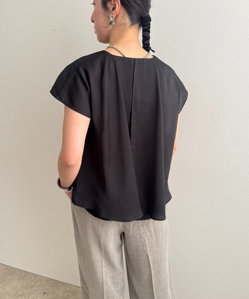 LHELBIE(レルビエ)の「ケープブラウス(シャツ/ブラウス・レディース・オフホワイト/ブラック・M)」の21枚目の写真