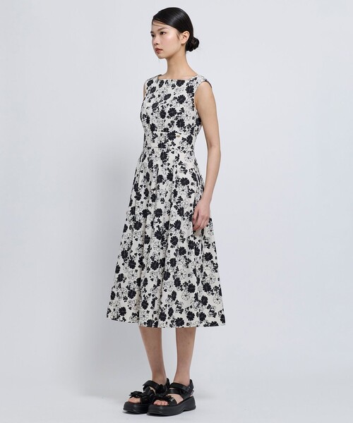 TOCCA(トッカ)の「SHASTA DAISY ドレス(ワンピース・レディース・ブラック系5/ブラウン系5・4/6/0/2)」の11枚目の写真