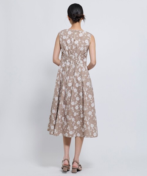TOCCA(トッカ)の「SHASTA DAISY ドレス(ワンピース・レディース・ブラック系5/ブラウン系5・4/6/0/2)」の15枚目の写真