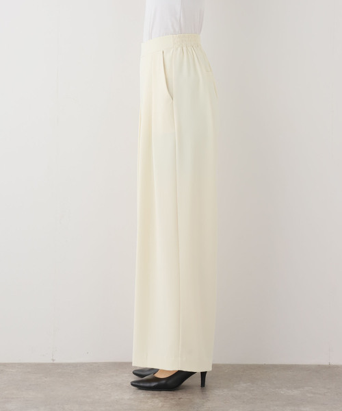 La TOTALITE(ラトータリテ)の「【洗える】ツータックストレートパンツ(その他パンツ・レディース・バーガンディー/イエロー・FREE)」の15枚目の写真