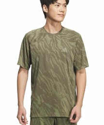アディダス adidas テック エッセンシャルズ クール タッチ レギュラーフィット カモ AOP 半袖Tシャツ