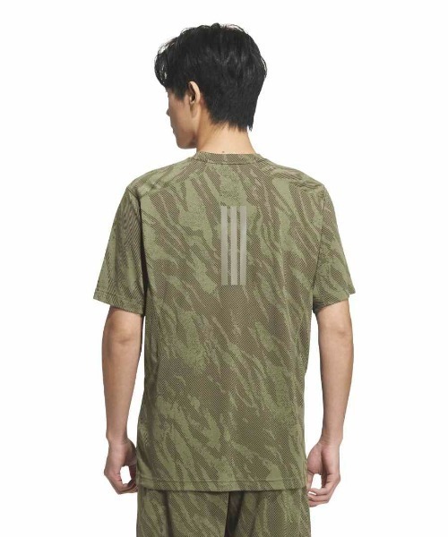adidas(アディダス)の「アディダス adidas テック エッセンシャルズ クール タッチ レギュラーフィット カモ AOP 半袖Tシャツ(Tシャツ/カットソー・メンズ・ブルー/オリーブ/ダークグレー・M/L/LL/3L/S)」の4枚目の写真