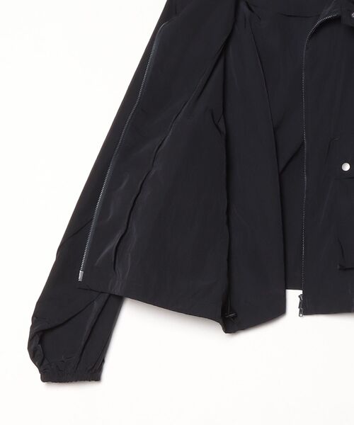 THE SHINZONE(ザ シンゾーン)の「NYLON SHORT BLOUSON 26MMSCO01(ブルゾン・レディース・ネイビー・FREE)」の3枚目の写真