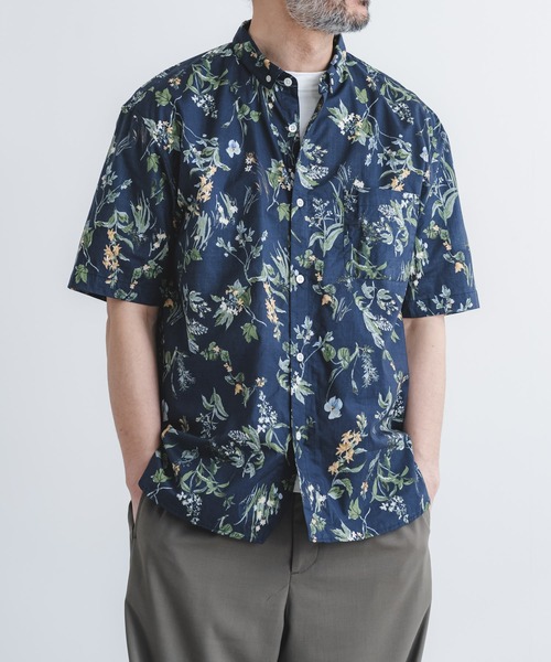 quadro(クオドロ)の「ローン花柄pt BD半袖シャツ(Tシャツ/カットソー・メンズ・ネイビー・MEDIUM/LARGE)」の11枚目の写真