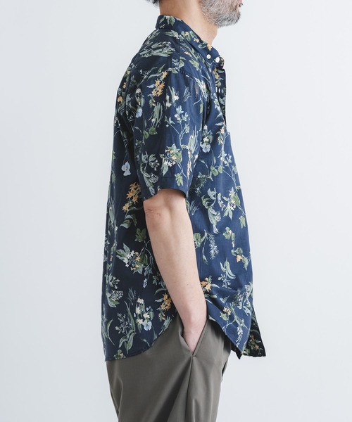 quadro(クオドロ)の「ローン花柄pt BD半袖シャツ(Tシャツ/カットソー・メンズ・ネイビー・MEDIUM/LARGE)」の8枚目の写真