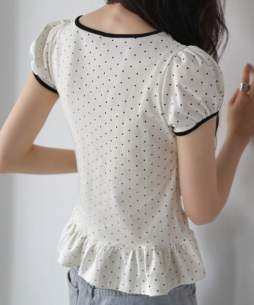 Jewelobe(ジュエローブ)の「ドットペプラムリボントップス(Tシャツ/カットソー・レディース・ブラック/アイボリー・FREE)」の4枚目の写真