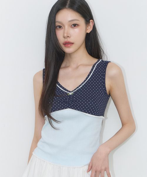 ILLIGO(イリゴ)の「ドット配色スリーブレスネイビー(Tシャツ/カットソー・レディース・その他・OS)」の3枚目の写真