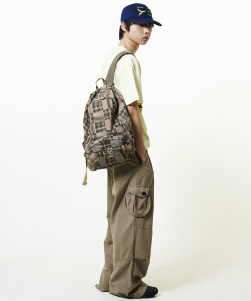 THECOLDESTMOMENT(ザコールデストモーメント)の「TCM starfish patchwork backpack (vintage brown)(バックパック/リュック・レディース・その他・OS)」の6枚目の写真