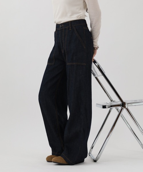 atONE(アットワン)の「ライトオンスデニムワイドベイカーパンツ(デニムパンツ・レディース・ワンウォッシュ/ブルー・M/3L/4L/LL/L)」の6枚目の写真