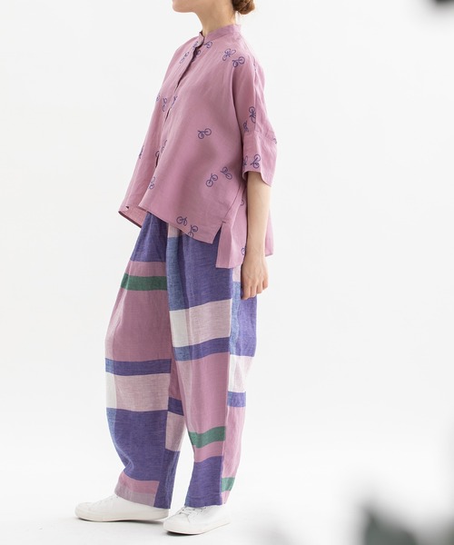 nop de nod（ノップドゥノッド）の「Cielラミーユーカリ刺繍半袖シャツ（シャツ/ブラウス・レディース・ピンク/ダークブラウン/ネイビー・3）」の5枚目の写真