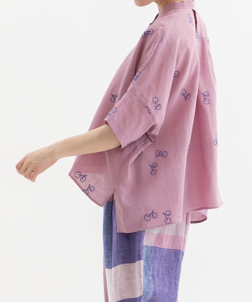 nop de nod（ノップドゥノッド）の「Cielラミーユーカリ刺繍半袖シャツ（シャツ/ブラウス・レディース・ピンク/ダークブラウン/ネイビー・3）」の8枚目の写真