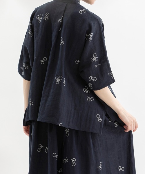 nop de nod（ノップドゥノッド）の「Cielラミーユーカリ刺繍半袖シャツ（シャツ/ブラウス・レディース・ピンク/ダークブラウン/ネイビー・3）」の18枚目の写真