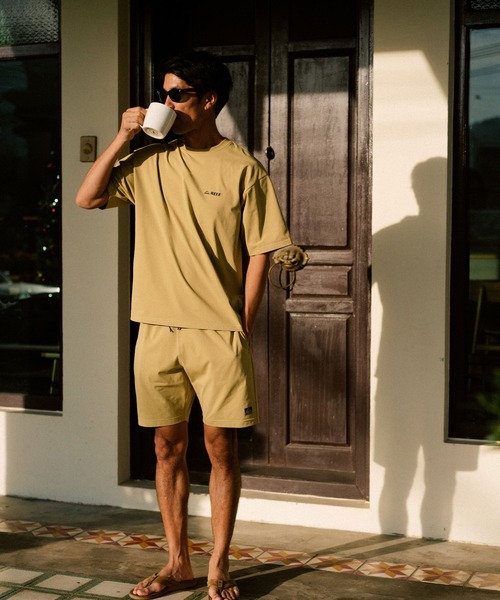 REEF(リーフ)の「REEF 1POINT LOGO RASH SHORTS ラッシュショーツ / セットアップ対応【2026年春夏モデル】/リーフ水陸両用ウエストゴムショートパンツ(水着)(その他パンツ・メンズ・ブラック/カーキ・SMALL/MEDIUM/LARGE/X-LARGE)」の1枚目の写真