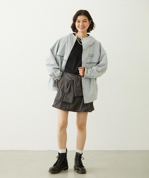 MILKFED.(ミルクフェド)の「BAR LOGO MOUNTAIN JACKET(マウンテンパーカー・レディース・ベージュ/ブラック/ライトブルー・S/M)」の21枚目の写真
