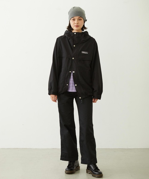 MILKFED.(ミルクフェド)の「BAR LOGO MOUNTAIN JACKET(マウンテンパーカー・レディース・ベージュ/ブラック/ライトブルー・S/M)」の10枚目の写真