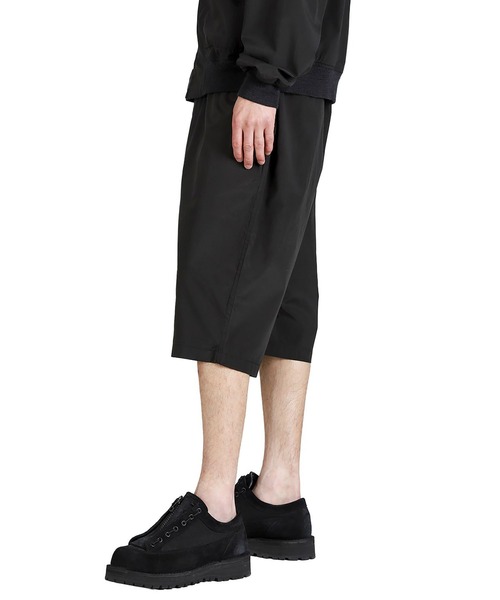 GOLD（ゴールド）の「GOLD / ゴールド：SILK NEP WEATHER CLOTH WIDE SHORTS：26A-GL52629[MUS]（その他パンツ・メンズ・ブラック系その他・M）」の7枚目の写真