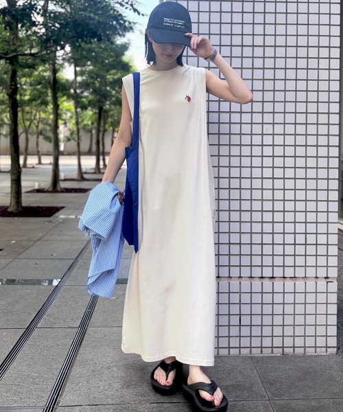 U.S. POLO ASSN.(ユーエスポロアッスン)の「【U.S. POLO ASSN./ユーエスポロアッスン】接触冷感&UVカット機能付 低身長/高身長サイズ有 ダブルホースマン刺繍 ノースリーブタックワンピース(ワンピース・レディース・スミクロ/ベージュ/ブラウン・L/LL/M)」の5枚目の写真