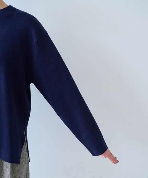 yuni(ユニ )の「Cotton smooth pullover(ニット/セーター・レディース・ネイビー/グレー/ベージュ・FREE)」の11枚目の写真