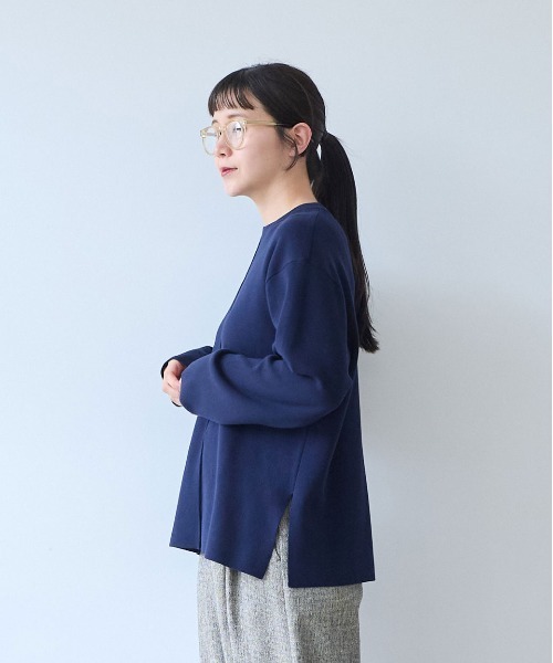yuni(ユニ )の「Cotton smooth pullover(ニット/セーター・レディース・ネイビー/グレー/ベージュ・FREE)」の5枚目の写真