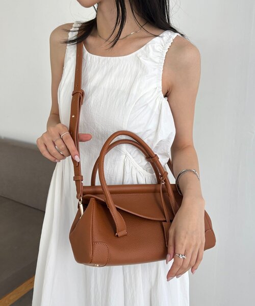 CAPRICIEUX LE'MAGE(カプリシューレマージュ)の「2WAYフラップボストンバッグ(ショルダーバッグ・レディース・ブラック/ブラウン・FREE)」の15枚目の写真