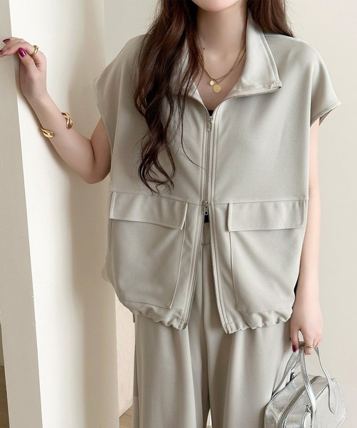 DAY CLOSET(デイ クローゼット)の「【セットアップ/2WAYスタンドネック×オープンカラー】半袖 きれいめ ダブルジップ ドロスト トップス+ロングパンツ 上下2点セット レディース(セットアップ・レディース・ダークグレー/ブラック/グレイッシュベージュ・L/M)」の20枚目の写真