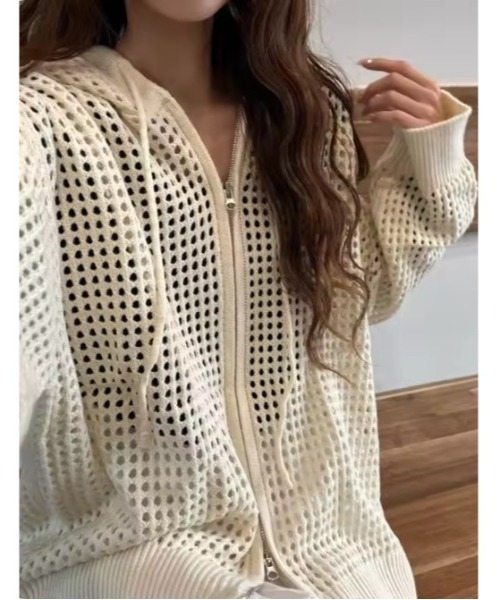 Loose mesh damage parka