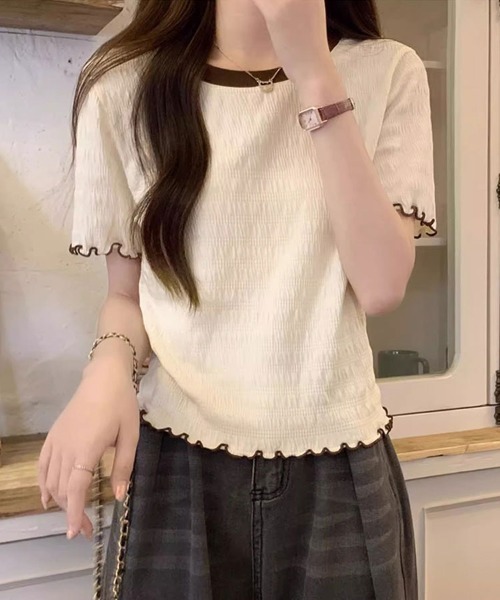 Flugge(フラッジー)の「エンボスメロウ半袖トップス(Tシャツ/カットソー・レディース・アイボリー/ホワイト・LARGE/MEDIUM)」の1枚目の写真