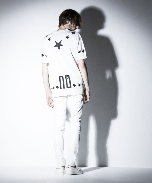 NO ID.（ノーアイディ）の「mn1144-CﾆｯﾄﾍﾟﾝﾀｸﾞﾗﾑJQ半袖ﾌﾟﾙｵｰﾊﾞｰ（ニット/セーター・メンズ・アイボリー/ブラック・2/1）」の12枚目の写真