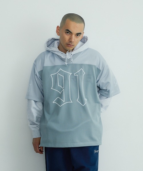 XLARGE(エクストララージ)の「OLD ENGLISH FOOTBALL JERSEY(Tシャツ/カットソー・メンズ・グレー/ブラック/ブルー・M/S/XL/L)」の9枚目の写真