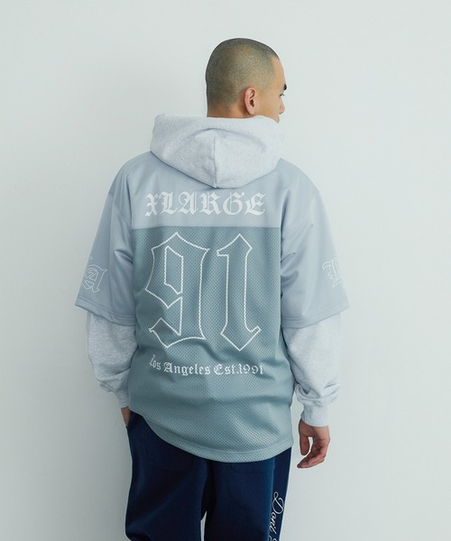 XLARGE(エクストララージ)の「OLD ENGLISH FOOTBALL JERSEY(Tシャツ/カットソー・メンズ・グレー/ブラック/ブルー・M/S/XL/L)」の10枚目の写真