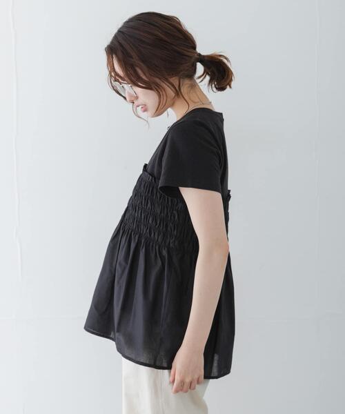 URBAN RESEARCH Sonny Label(アーバンリサーチサニーレーベル)の「シャーリングビスチェコンビプルオーバー(Tシャツ/カットソー・レディース・ベージュ系その他/ブラック系その他/ブラック・FREE)」の5枚目の写真
