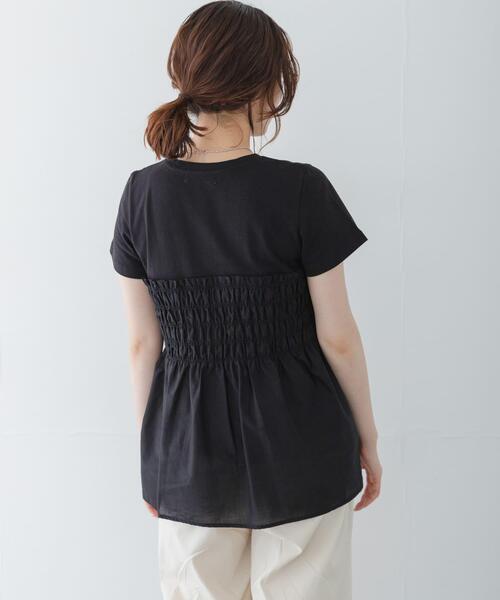 URBAN RESEARCH Sonny Label(アーバンリサーチサニーレーベル)の「シャーリングビスチェコンビプルオーバー(Tシャツ/カットソー・レディース・ベージュ系その他/ブラック系その他/ブラック・FREE)」の6枚目の写真