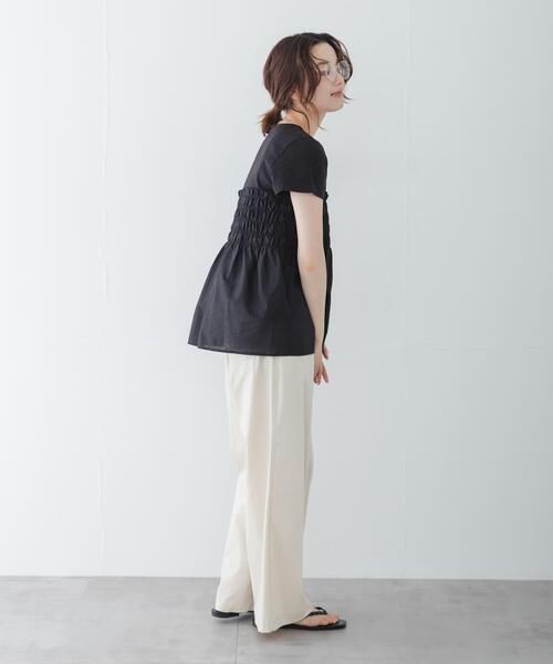 URBAN RESEARCH Sonny Label(アーバンリサーチサニーレーベル)の「シャーリングビスチェコンビプルオーバー(Tシャツ/カットソー・レディース・ベージュ系その他/ブラック系その他/ブラック・FREE)」の9枚目の写真