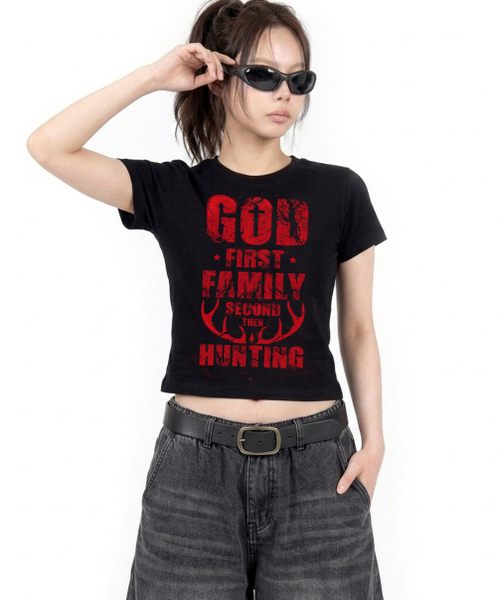 REBRENNER(リブレンナー)の「DTFファーストファミリークールコットンウィメンズクロップ半袖Tシャツブラック(Tシャツ/カットソー・レディース・ブラック・LARGE/MEDIUM/SMALL)」の6枚目の写真