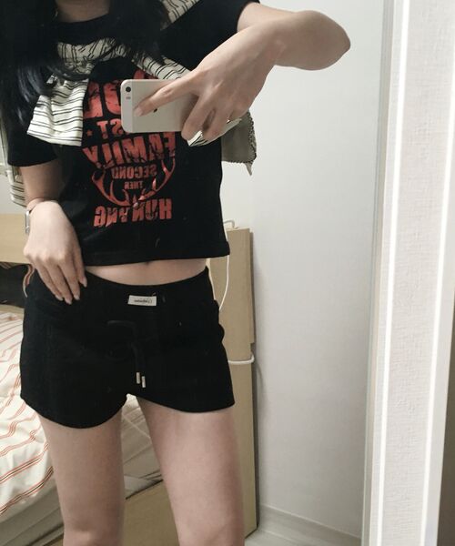 REBRENNER(リブレンナー)の「DTFファーストファミリークールコットンウィメンズクロップ半袖Tシャツブラック(Tシャツ/カットソー・レディース・ブラック・LARGE/MEDIUM/SMALL)」の9枚目の写真