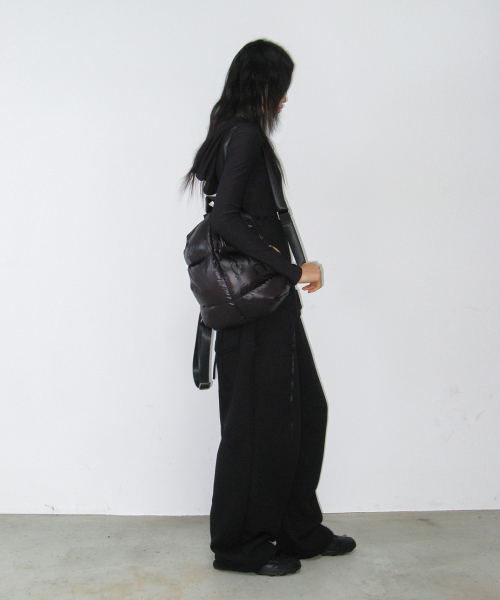 41PRAY（サイルプレイ）の「Puffer Backpack / Black（バックパック/リュック・レディース・ブラック・OS）」の3枚目の写真