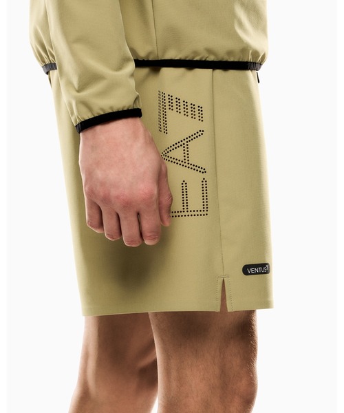 EMPORIO ARMANI EA7（エンポリオアルマーニイーエーセブン）の「【エンポリオ アルマーニ EA7】Dynamic Athlete ショートパンツ VENTUS7テクニカルファブリック（スウェットパンツ・メンズ・ブラック/ライトグリーン・MEDIUM/SMALL/X-SMALL/LARGE）」の9枚目の写真