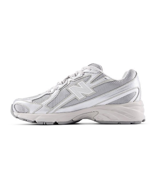 NEW BALANCE(ニューバランス)の「New Balance 740(ニューバランス 740)(スニーカー・メンズ・グレー系/シルバー系・23.5cm/23cm/27cm/27.5cm/28cm/28.5cm/29cm/24cm/24.5cm/25cm/25.5cm/26cm/26.5cm)」の4枚目の写真