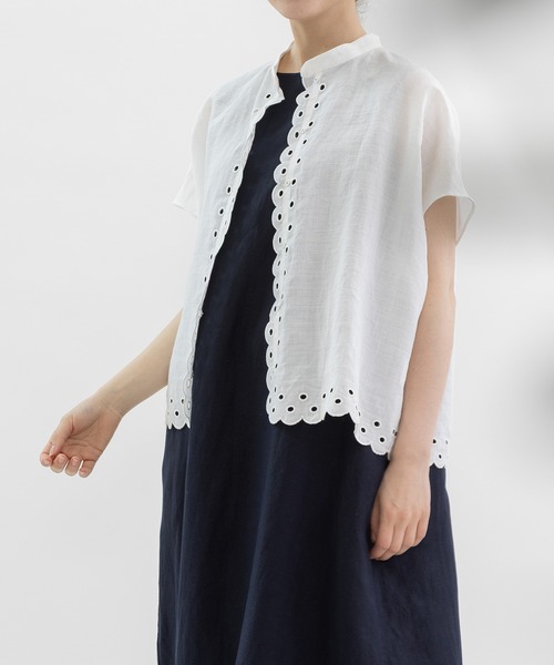 nop de nod(ノップドゥノッド)の「ラミー刺繍フレンチスリーブシャツ(シャツ/ブラウス・レディース・オフホワイト/ブラック・3)」の6枚目の写真