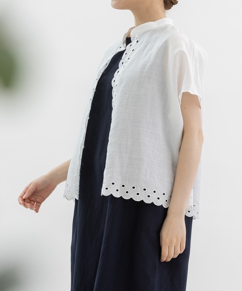 nop de nod(ノップドゥノッド)の「ラミー刺繍フレンチスリーブシャツ(シャツ/ブラウス・レディース・オフホワイト/ブラック・3)」の7枚目の写真