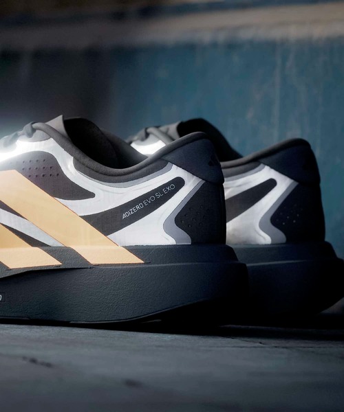 adidas(アディダス)の「アディゼロ EVO SL EXO シューズ / Adizero EVO SL EXO Shoes / ランニングシューズ / アディダス adidas(スニーカー・メンズ・グレー・25.0cm/25.5cm/26.0cm/26.5cm/27.0cm/27.5cm/28.0cm/28.5cm/29.0cm)」の16枚目の写真