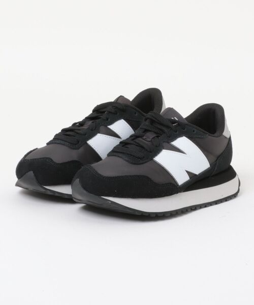 NEW BALANCE（ニューバランス）の「《New Balance》W237（スニーカー・レディース・ブラック×シルバー/ホワイト×シルバー・22.5cm/23.0cm/23.5cm/24.0cm/24.5cm/25.0cm）」の2枚目の写真