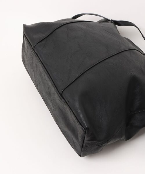 Burner(バーナー)の「【Leathen Leather(レーセンレザー)】ソフト質感 大容量 通勤トートショルダー lea-shbag-25-37【RBTS】(ショルダーバッグ・メンズ・ブラック・FREE)」の4枚目の写真