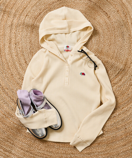 FREAK'S STORE(フリークスストア)の「FRUIT OF THE LOOM × FREAK'S STORE/フルーツオブザルーム 別注 ワッフルヘンリーパーカー(パーカー・レディース・その他1/その他2/オフホワイト/ブラック・フリ-)」の14枚目の写真