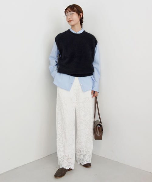 SLOBE IENA(スローブイエナ)の「《シリーズあり/追加》フォックスアルパカ ニットベスト(ベスト・レディース・チャコールグレー/ブラック/ベージュ・FREE)」の4枚目の写真