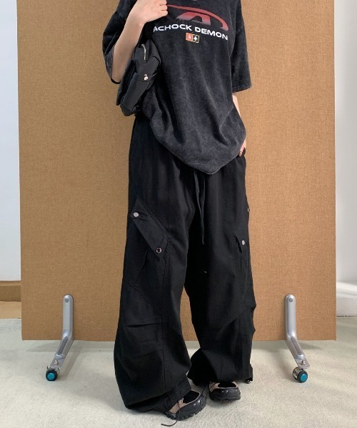 CHUN CHUN NOTES(チュンチュンノーツ)の「26AW/ドロストデザイン ワイドカーゴパンツ(デニムパンツ・レディース・ブラック/カーキ・M/S)」の12枚目の写真