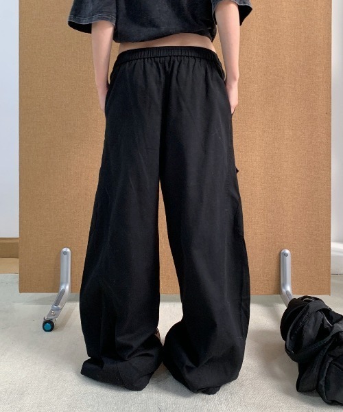 CHUN CHUN NOTES(チュンチュンノーツ)の「26AW/ドロストデザイン ワイドカーゴパンツ(デニムパンツ・レディース・ブラック/カーキ・M/S)」の14枚目の写真