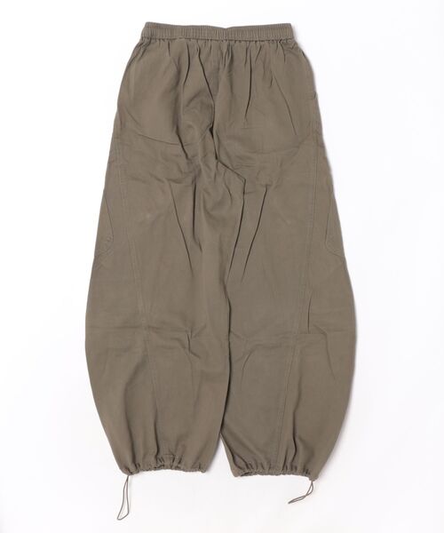 CHUN CHUN NOTES(チュンチュンノーツ)の「26AW/ドロストデザイン ワイドカーゴパンツ(デニムパンツ・レディース・ブラック/カーキ・M/S)」の17枚目の写真