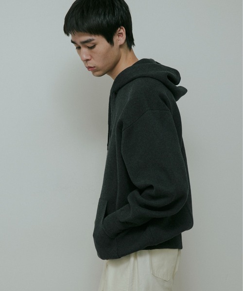 URBAN RESEARCH DOORS（アーバンリサーチドアーズ）の「CottonCashmere KnitHoodie（パーカー・メンズ・チャコールグレー/オレンジ・LARGE/MEDIUM）」の5枚目の写真