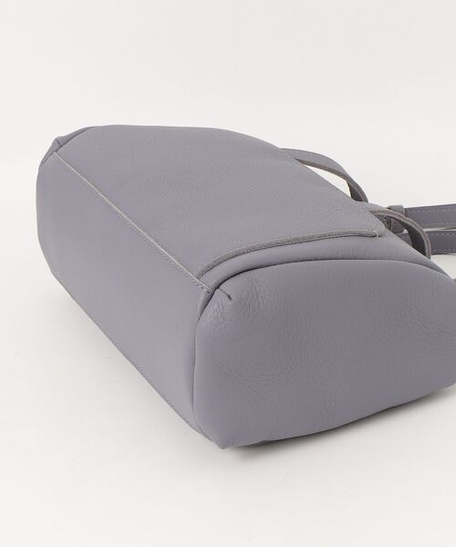 Beau're（ヴュレ）の「【BEAURE/ビュレ】カウレザー 横長 2WAYバッグ  B-26307（トートバッグ・レディース・パープル/ブラック/キャメル/グレー/ブラウン・FREE）」の6枚目の写真